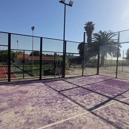 Casa Con Piscina, Padel, Tenis Y Bbq Holiday home *